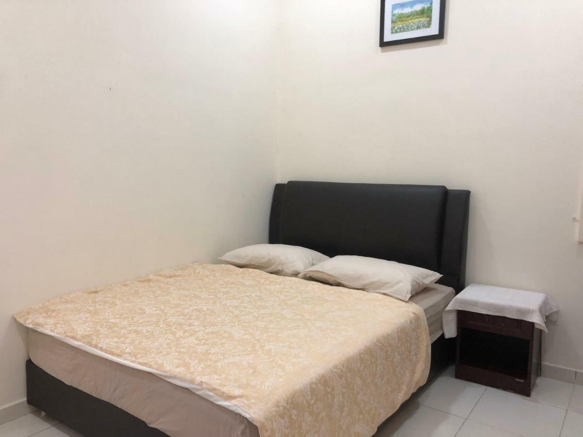 Magnolia 1 Homestay Kampung Kuala Besut ภายนอก รูปภาพ